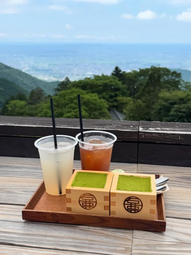 photo by @nionaka_pekopeko